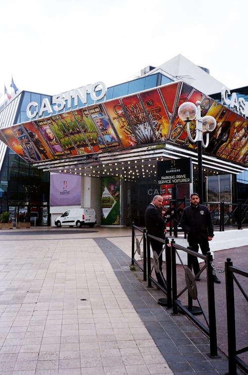 Laina Toisen Puolesta: Turvalliset Vai Riskitön Käytännöt Casino- Ja Igaming-tilanteissa